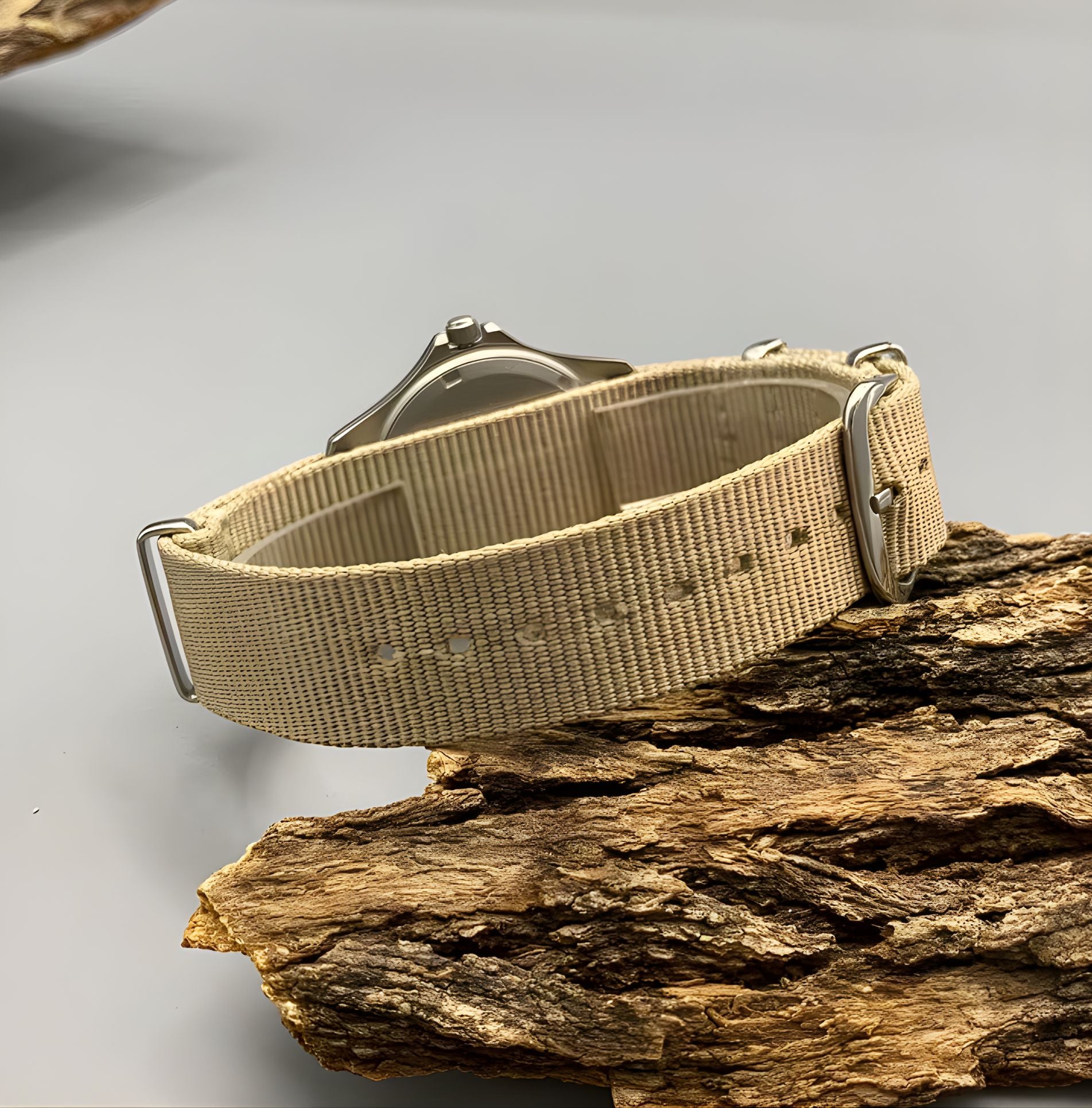 Nylonband der Field Quartz im Detail