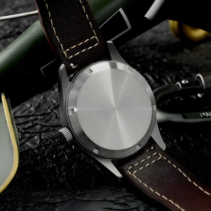 Rückseite der Field Titanium im Detail