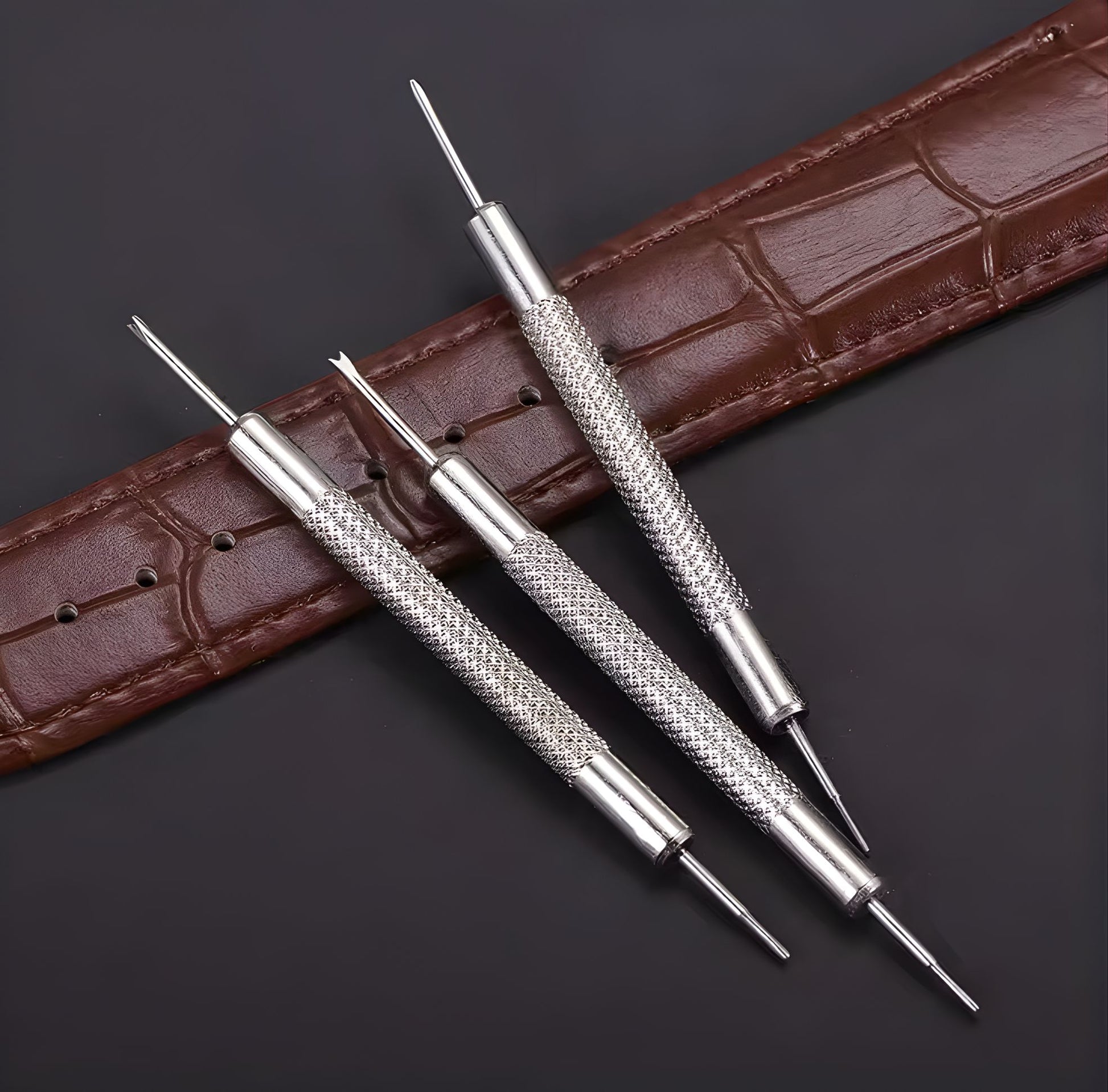 Uhrenwerkzeug zur Bandanpassung mit Uhrenarmband